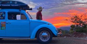 banner-desktop-novoamanha-fusca-entardecer